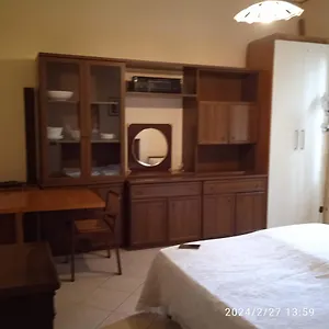 https://house-on-anagnino-64.it-romehotels.com